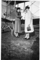 Photographie Photo Vintage Snapshot Femme Women Mode Fashion  Petit Avion NANCY - Luftfahrt