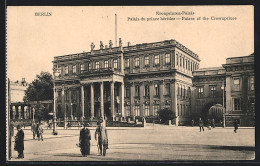 AK Berlin, Kronprinzen-Palais Mit Ausflüglern  - Mitte