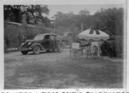 Photographie Photo Vintage Snapshot Homme Men Voiture Car POINTE DE GRAVES - Coches