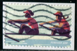 VEREINIGTE STAATEN ETATS UNIS USA 2022 WOMEN'S ROWING (RED SHIRTS WITH OAR IN WATER) F USED ON PAPER SN 5695 YT 5531 - Gebraucht