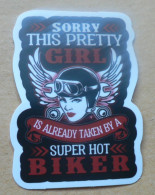 THEME FEMME / MOTO : AUTOCOLLANT SUPER HOT BIKER - Stickers
