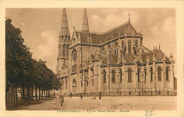 36 - Chateauroux - Eglise Saint André - Animée - CPA - Voir Scans Recto-Verso - Chateauroux