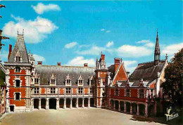 41 - Blois - Le Château - La Cour D'honneur Du Château - La Galerie De L'aile Louis XII Et à Droite La Galerie Charles D - Blois