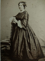 Photo CDV See  Paris  Femme élégante (Mme Ferry Antoine)  Belle Robe En Soie  Coiffe Sec. Emp. CA 1860-65 - L680A - Old (before 1900)