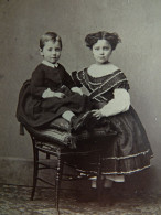 Photo CDV Numa Blanc  Paris  Enfants élégants (Henriette Et Paul Delage Cousins) Sec. Emp. CA 1860 - L680A - Alte (vor 1900)