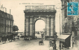 33 - Bordeaux - Porte De Bourgogne - Animée - Oblitération Ronde De 1927 - CPA - Voir Scans Recto-Verso - Bordeaux