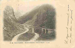 65 - Hautes Pyrénées - Route De Cauterets - Pont De Mayaba - Animée - Train - Précurseur - CPA - Voir Scans Recto-Verso - Autres & Non Classés