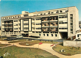 65 - Bagnères De Bigorre - L'Hopital - Centre De Réadaptation Fonctionnelle - Immeubles - CPM - Etat Légères Froissures  - Bagneres De Bigorre