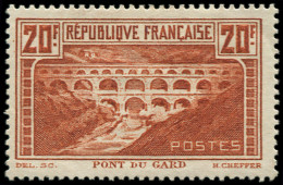 * FRANCE - Poste - 262Aa, Dentelure 13.5 X 13, Tirage à Plat, Papier Opaque: 20f. Chaudron Clair - Unused Stamps