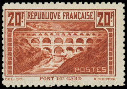 ** FRANCE - Poste - 262B, Dentelé 11, Signé Scheller Et Roumet: 20f. Pont Du Gard - Unused Stamps
