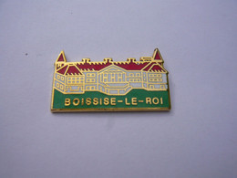 Pin S VILLE DE BOISSISE LE ROI SEINE ET MARNE 77 TBQ - Städte