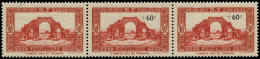** ALGERIE - Poste - 167b, Bande De 3 Dont 1 Exemplaire Non Surchargé, Signé Brun: Arc De Triomphe (Maury) - Unused Stamps