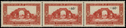 ** ALGERIE - Poste - 167b, Bande De 3 Dont 1 Exemplaire Non Surchargé, Signé Brun: Arc De Triomphe (Maury) - Neufs