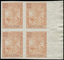 (*) MADAGASCAR - Poste - 73, Bloc De 4 Non Dentelé, Bdf: Zébu - Unused Stamps