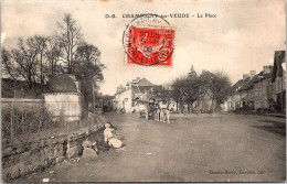 37 CHAMPIGNY SUR VEUDE - LA PLACE - Champigny-sur-Veude