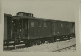 Villeneuve-Saint-Georges - Fourgon Wagon-Lit 3 Essieux N° 1010 - Photo 4-7-1948, 6 X 6.5 Cm. - Trenes