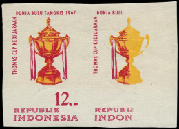 ** INDONESIE - Poste - 515, Paire Non Dentelée, Sans La Couleur Bleu, Le 2ème Timbre Imprimé à Moitié: 12r. Badminton - Indonesia