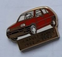 Pin' S  Syndicat  F.O, Ville,  Automobile  Rouge  RENAULT  FLINS  1952-1992  Verso  F.O,  RENAULT,  FRAISSE  ( 78 ) - Renault