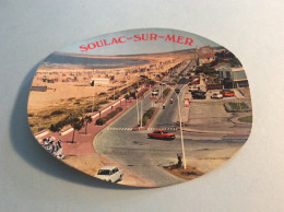 Pas Courant / Joli Et Ancien Autocollant Front De Mer Plage Automobiles / SOULAC SUR MER 33 GIRONDE 1979 - Stickers