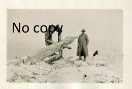 PHOTO FRANCAISE - POILU DEVANT LES VESTIGES DU MOULIN DE SOUAIN PRES DE PERTHES - HURLUS MARNE GUERRE 1914 1918 - Guerre, Militaire