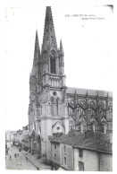 49-cp  Cholet  : église Notre Dame - Cholet