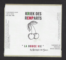 Etiquette De Bière Kriek Des Ramparts  -  La Douce Vie  -  Brasserie  Des Gueux  à  Sorgue (84) - Bière