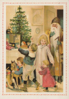 PÈRE NOËL ENFANT NOËL Fêtes Voeux Vintage Carte Postale CPSM #PAK339.A - Santa Claus