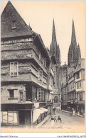 AAUP3-29-0197 - QUIMPER - La Rue Kereon Et La Cathedrale - Quimper