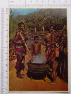 Africans With Cooking Pot - Südafrika