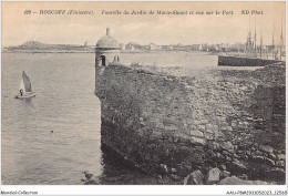 AAUP8-29-0704 - ROSCOFF - Tourelle Du Jardin De Marie Stuart Et Vue Sur Le Port - Roscoff