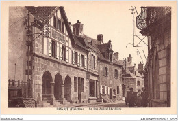 AAUP8-29-0684 - ROSCOFF - La Rue Amiral-Reveillere - Roscoff