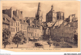 ABDP3-22-0215 - GUINGAMP  - Place Du Centre Et La Cathedrale - Guingamp