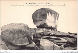 ABFP10-22-0826 - TREGASTEL - L'Un Des Plus Imposants Rochers De Toute La Region Et Servant De Signal Avance En Mer - Trégastel