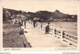 ABFP11-22-0945 - TREGASTEL - La Promenade Sur Les Cabines - Trégastel