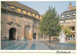 25 - Besançon - L'Hôtel De Ville Et La Place Du 8 Septembre - CPM - Voir Scans Recto-Verso - Besancon