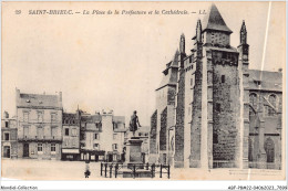 ABFP8-22-0656 - SAINT-BRIEUC - La Place De La Prefecture Et La Cathedrale - Saint-Brieuc