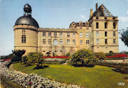 24 - Hautefort - Château - Façade Est - Hautefort