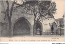 ACKP7-22-0585 - DINAN - Ecole Des Cordeliers - Un Oratoire De L'ancien Monastère Et Cour Des Petits - Dinan