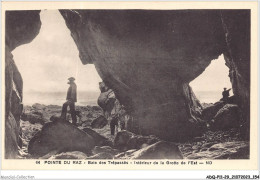 ADQP11-29-1079 - LA POINTE DU RAZ - Baie Des Trépassés - Intérieur De La Grotte De L'est - La Pointe Du Raz