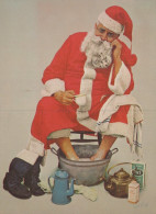 WEIHNACHTSMANN SANTA CLAUS WEIHNACHTSFERIEN Vintage Postkarte CPSM #PAK672.DE - Santa Claus