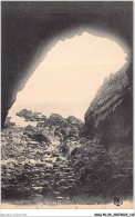 ADQP6-29-0551 - MORGAT - Dans La Grotte Sainte Marine - Morgat