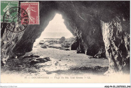ADQP4-29-0309 - DOUARNENEZ - Plage Du Ris - Une Grotte - Douarnenez