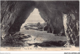 ADQP4-29-0310 - DOUARNENEZ - Plage Du Riz - Une Grotte - Douarnenez