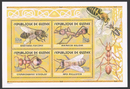 Guinea 2002 Year,Ants And Bees Set Of 4 Stamps And Souvenir Sheet,1350 Fr,MNH. - Guinea (1958-...)