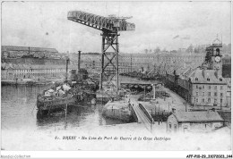 AFFP10-29-0867 - BREST - Un Coin Du Port De Guerre Et La Grue électrique  - Brest