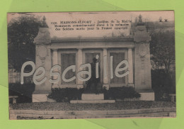 94 VAL DE MARNE - CP MAISONS ALFORT - JARDINS DE LA MAIRIE - MONUMENT COMMEMORATIF SOLDATS MORTS 1914-1918 - E.M. N°1930 - Maisons Alfort
