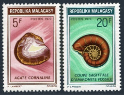 Malagasy 440,443,MNH.Mi 612-613. Semi-precious Stones 1970.Carnelian,Ammonite. - Madagaskar (1960-...)