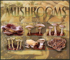 Malawi 718 Af Sheet, MNH. Mushrooms 2003. - Malawi (1964-...)