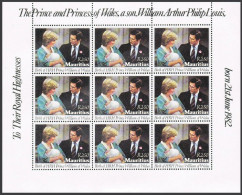 Mauritius 552 Sheet, Hinged. Mi 548 Klb. Birth Of Prince William Of Wales,1982. - Maurice (1968-...)