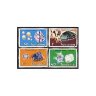 Tanzania 310-313,MNH.Michel 319-322. Minerals 1986.Gemstones:Pearl,Sapphire, - Tanzanie (1964-...)